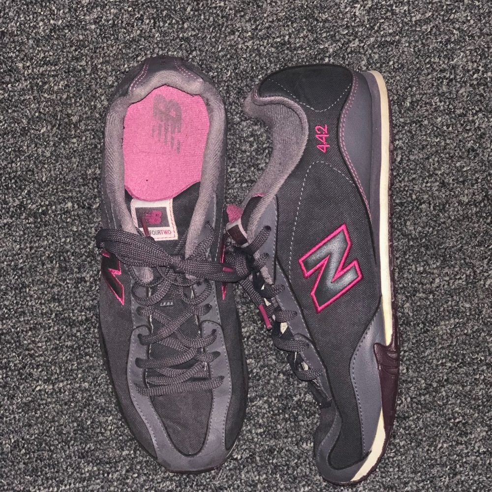New balance 442